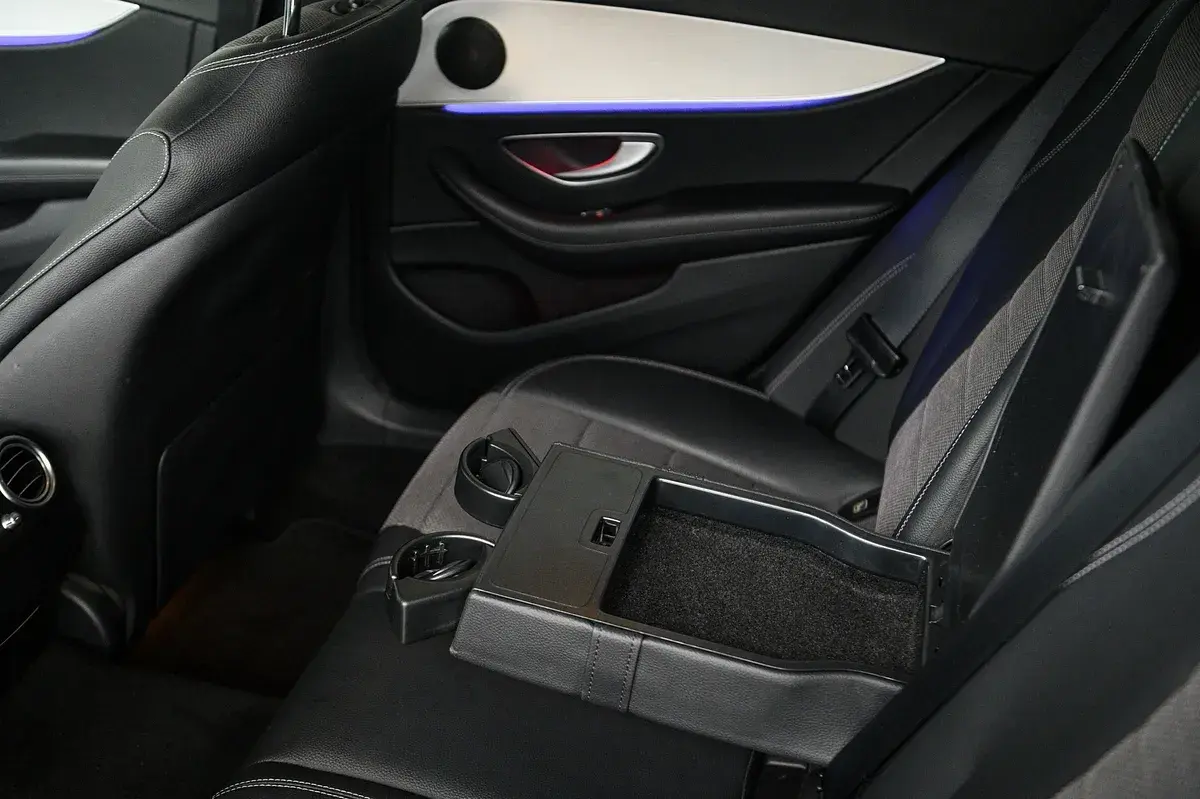 Mercedes-Benz E 300 40