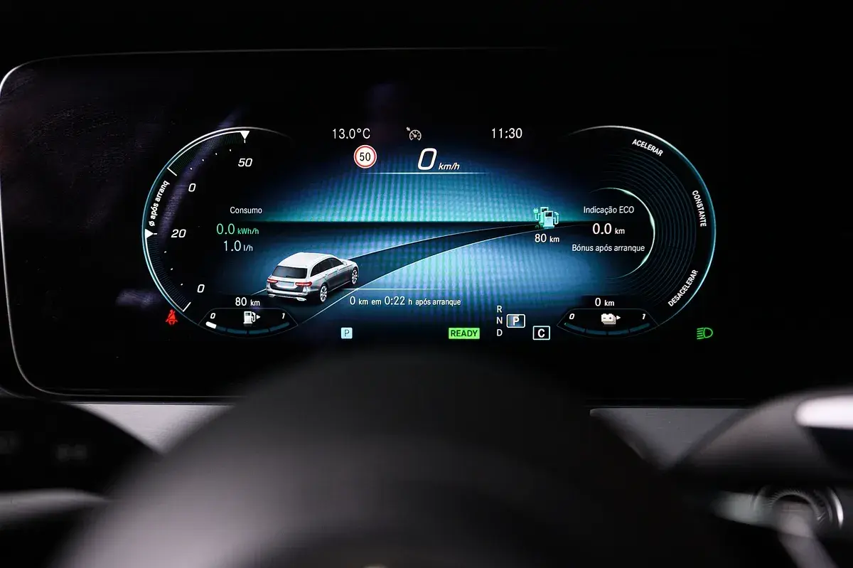 Mercedes-Benz E 300 51