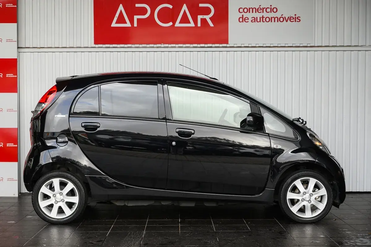 Peugeot iOn Active 2