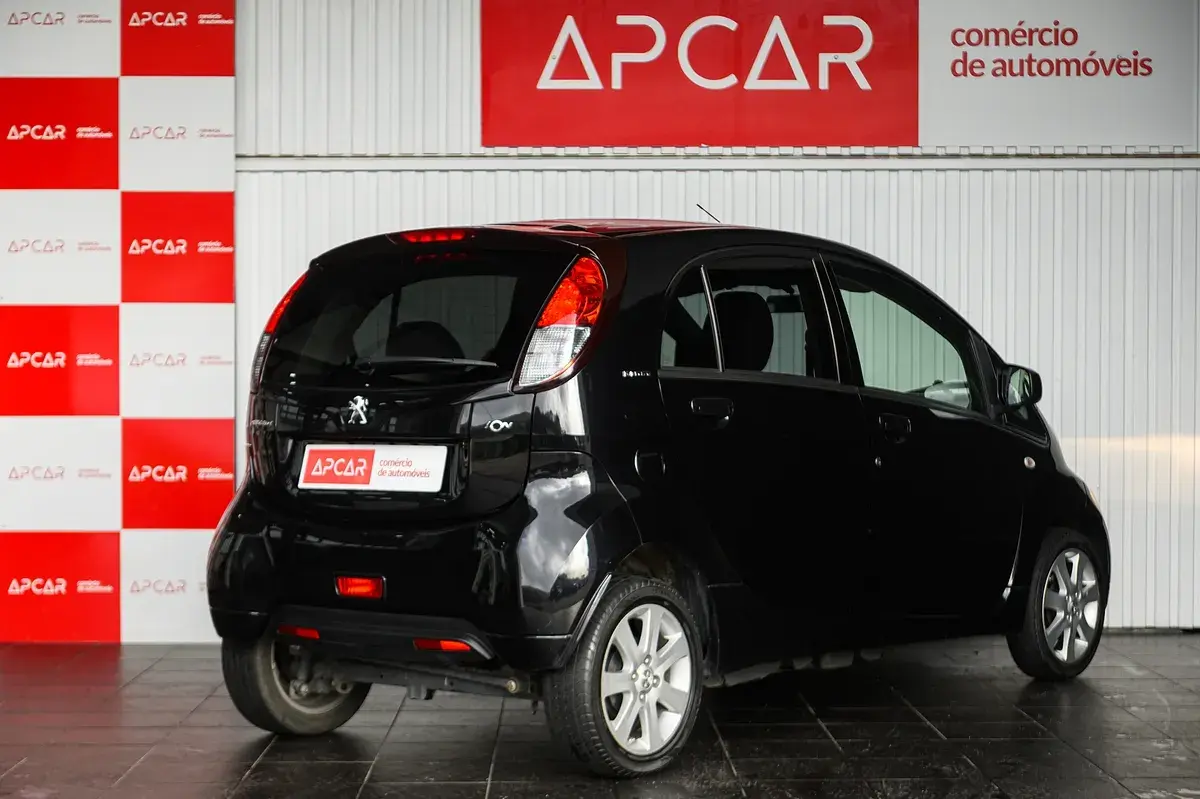 Peugeot iOn Active 3