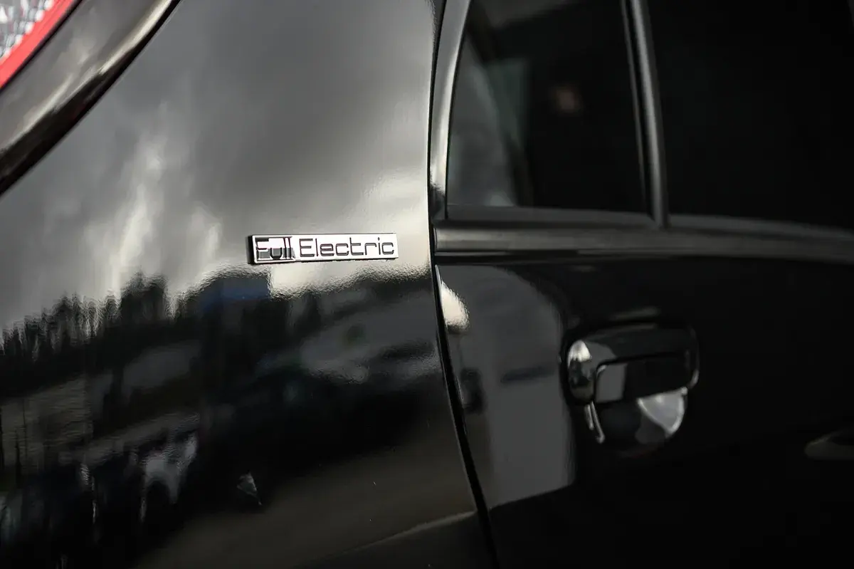 Peugeot iOn Active 18