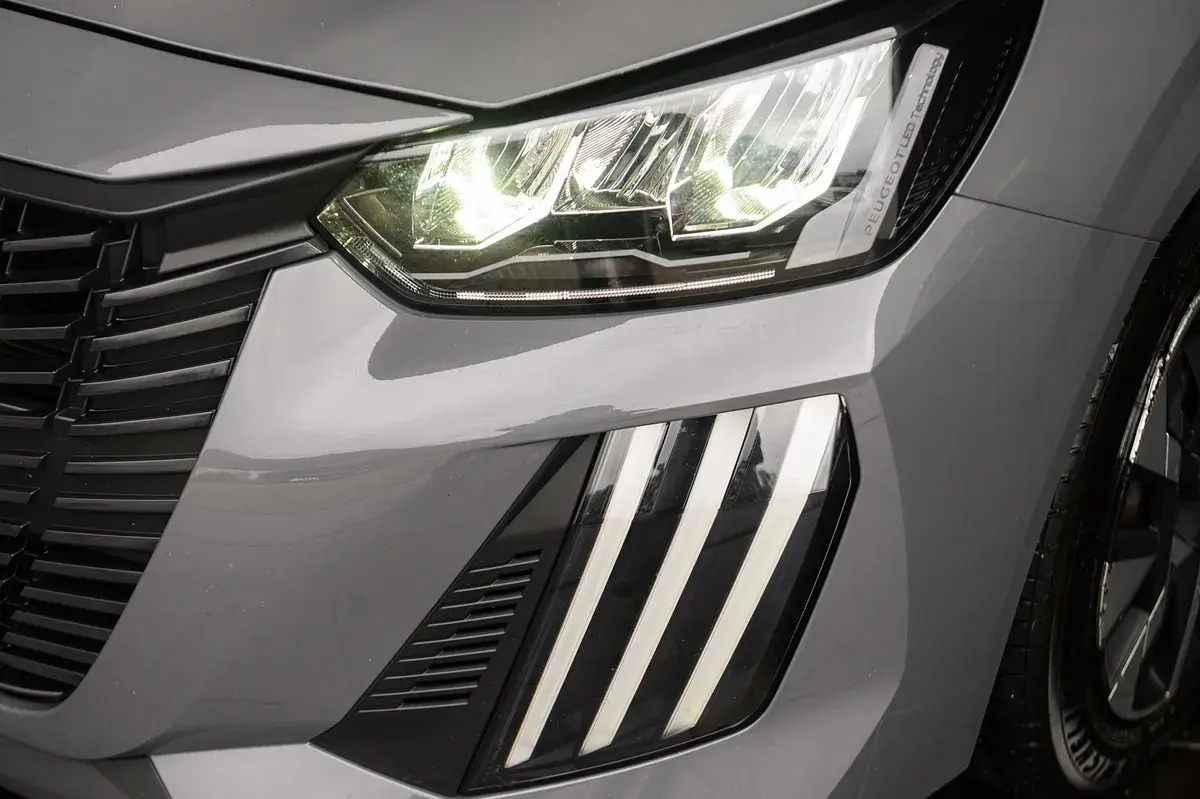 Peugeot 208 1.2 PureTech Active 12