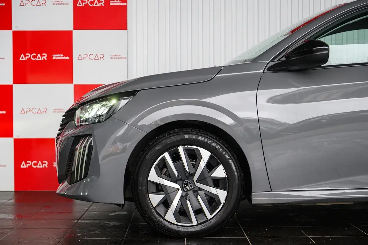 Peugeot 208 1.2 PureTech Active 13