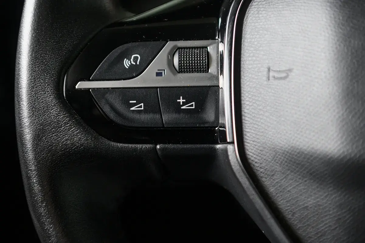 Peugeot 208 1.2 PureTech Active 35