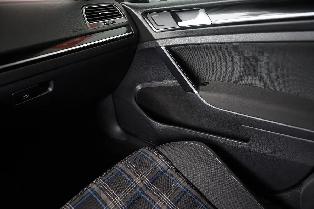 Volkswagen Golf 1.4 GTE Plug-in-Hybrid DSG 47