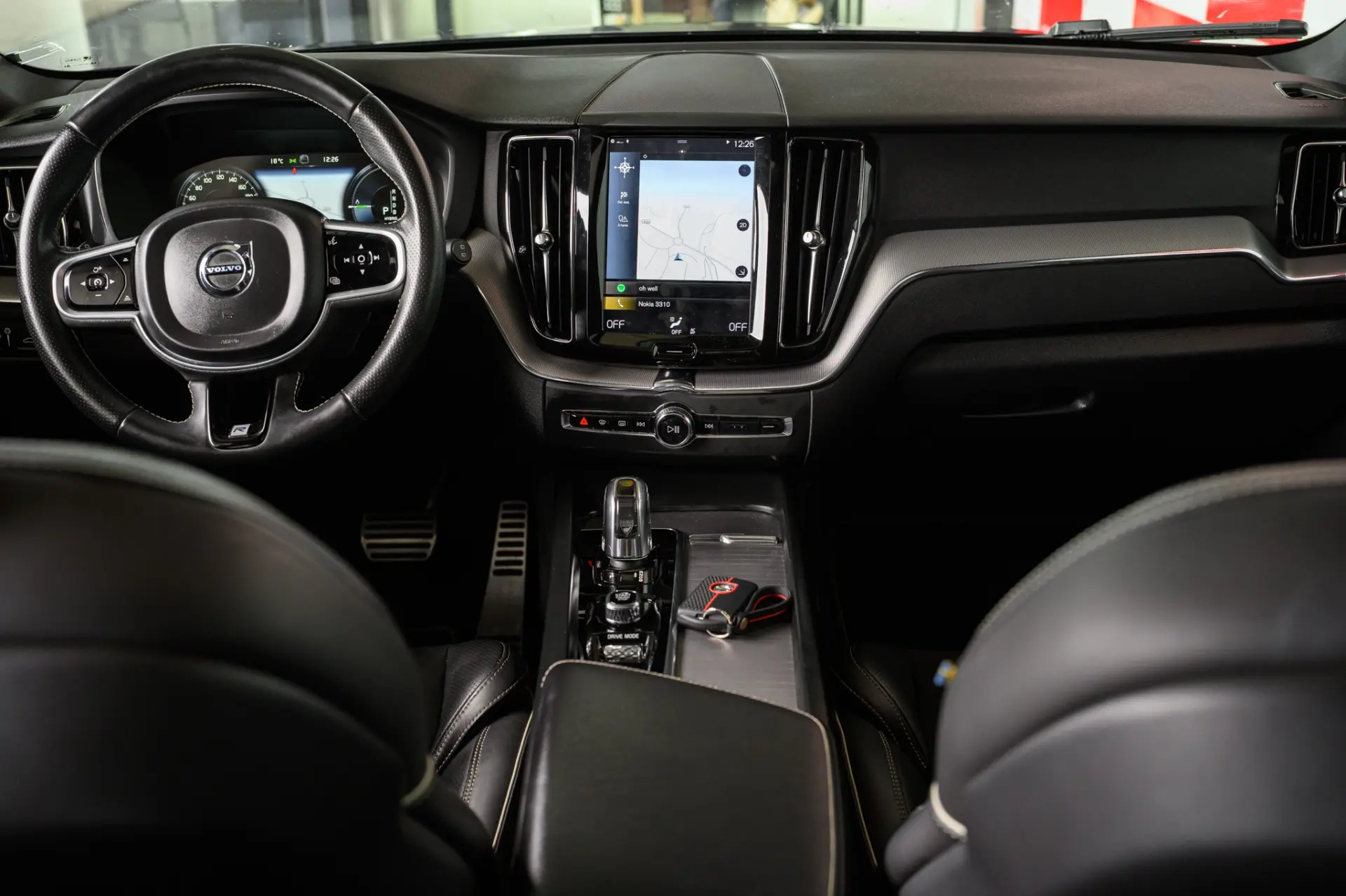 Volvo XC 60 2.0 T8 PHEV R-Design AWD 44