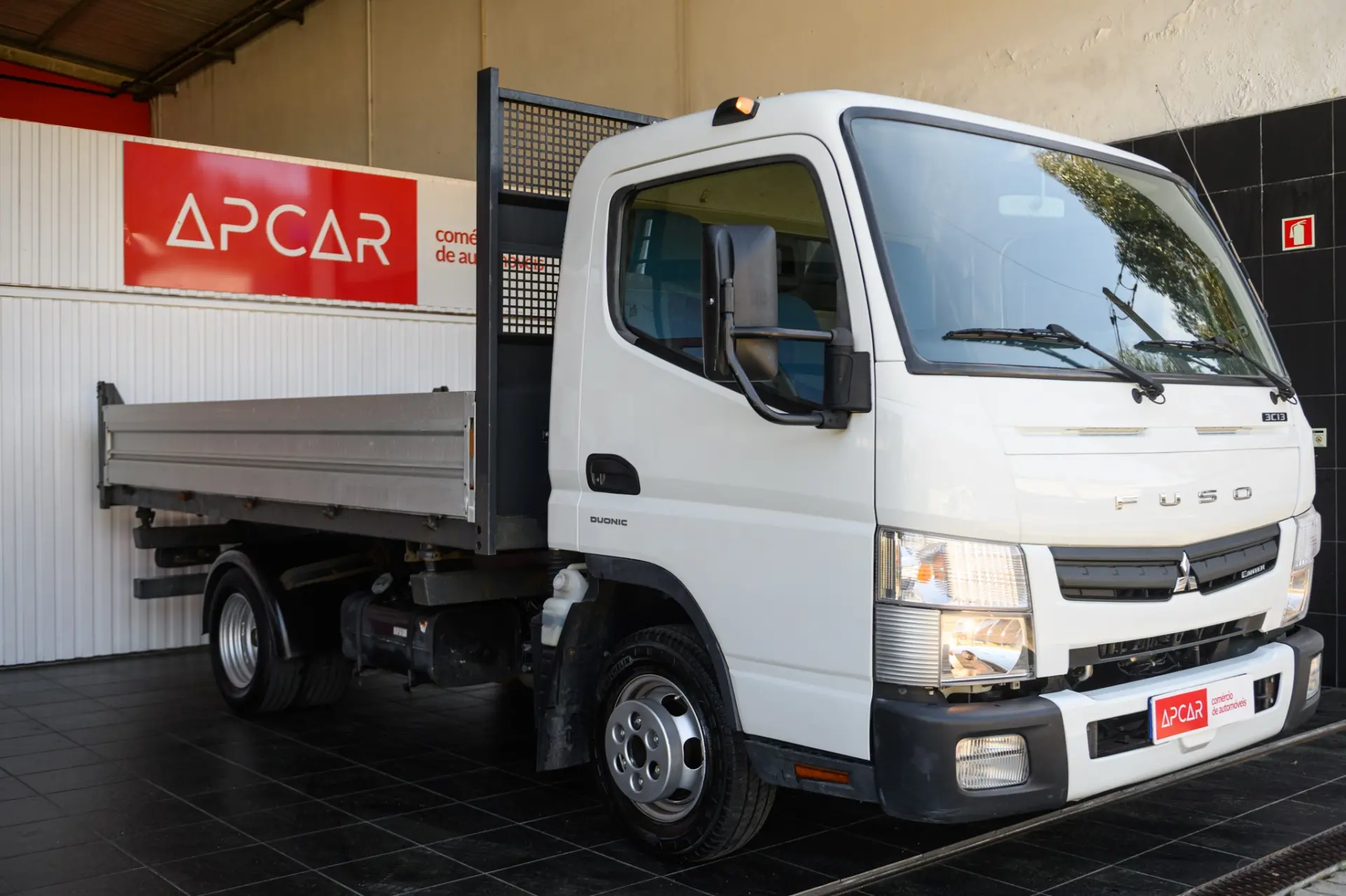 Mitsubishi Fuso Canter 3C13 3