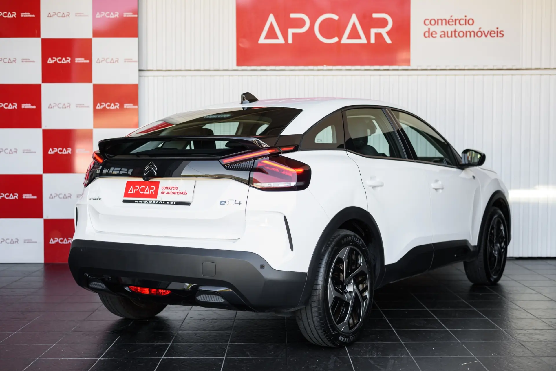 Citroen e-C4 50 kWh Autonomia Conforto Plus 3