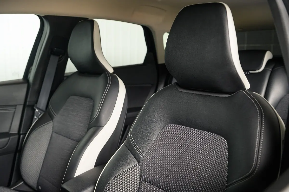 Renault Captur 1.0 TCe Techno 56