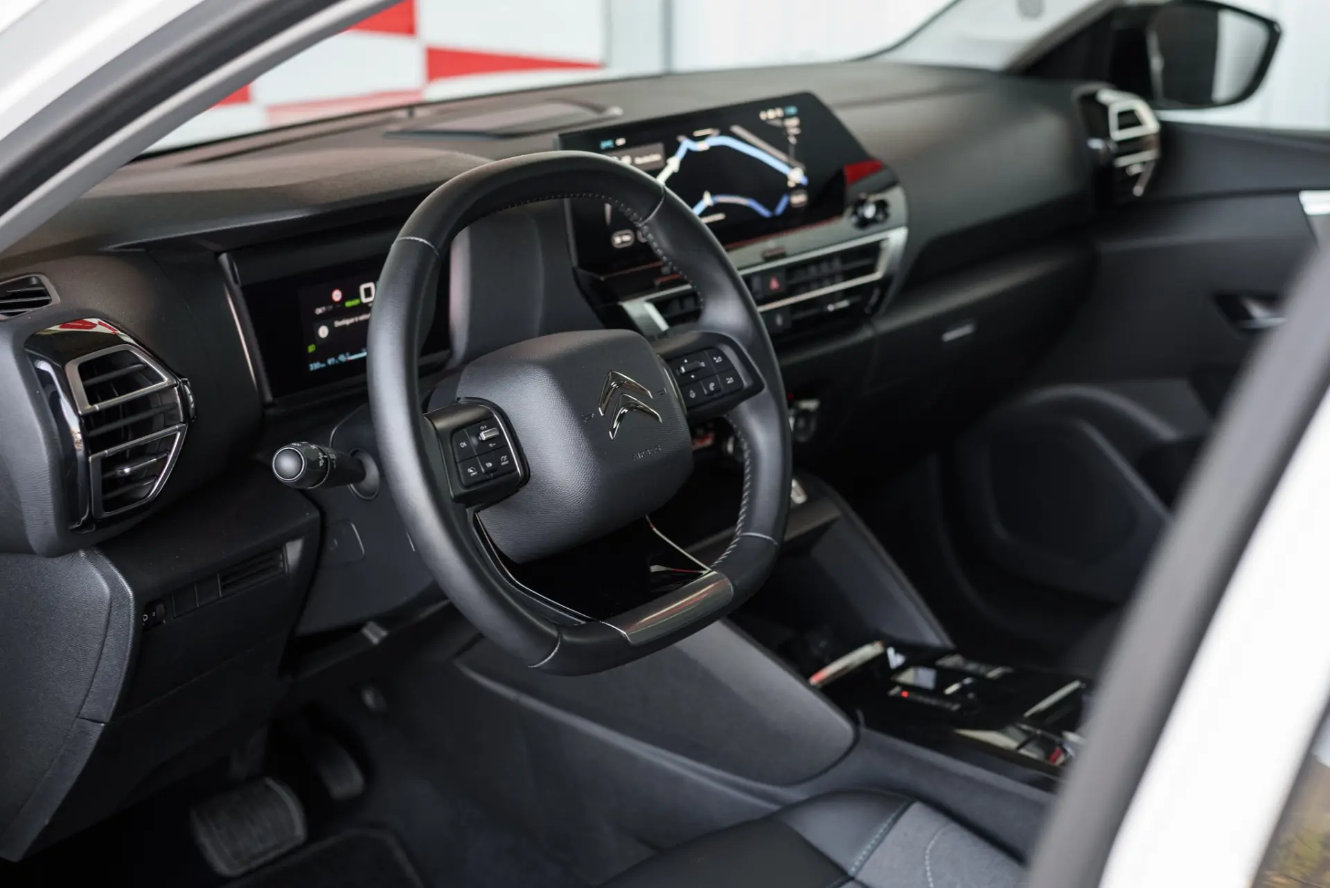 Citroen e-C4 50 kWh Autonomia Conforto Plus 23