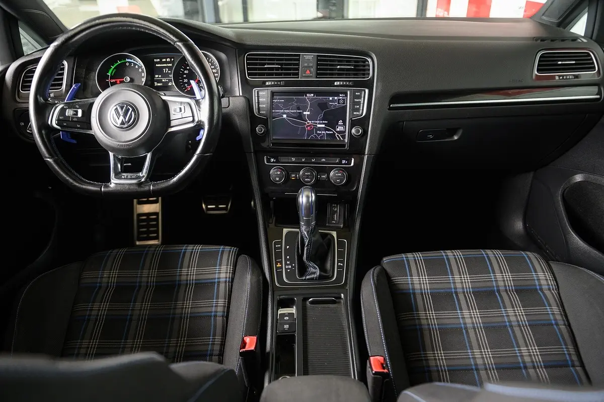 Volkswagen Golf 1.4 GTE Plug-in-Hybrid DSG 48