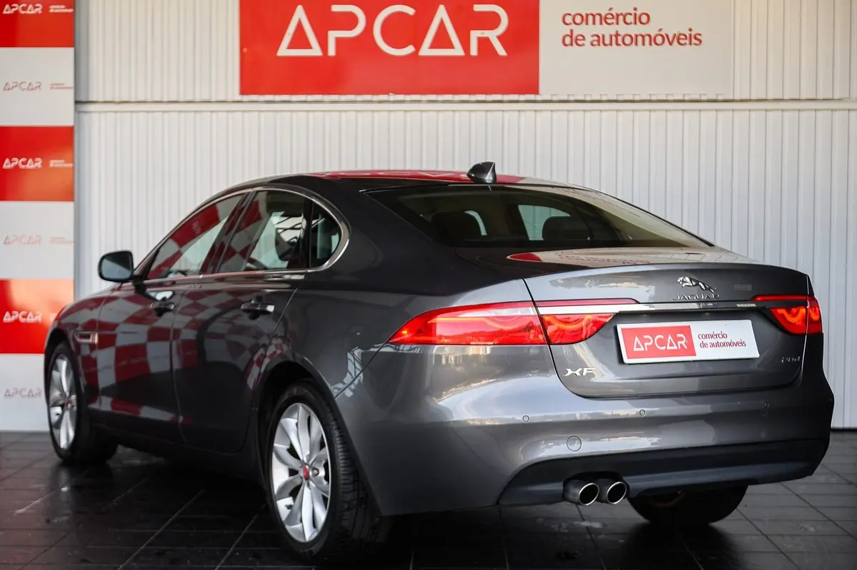 Jaguar XF 2.0 D R-Sport Aut. 5