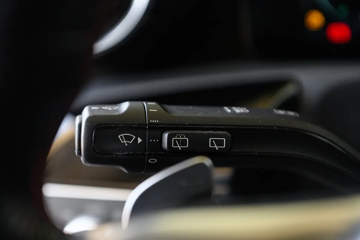 Mercedes-Benz A 180 d AMG Line Aut. 31