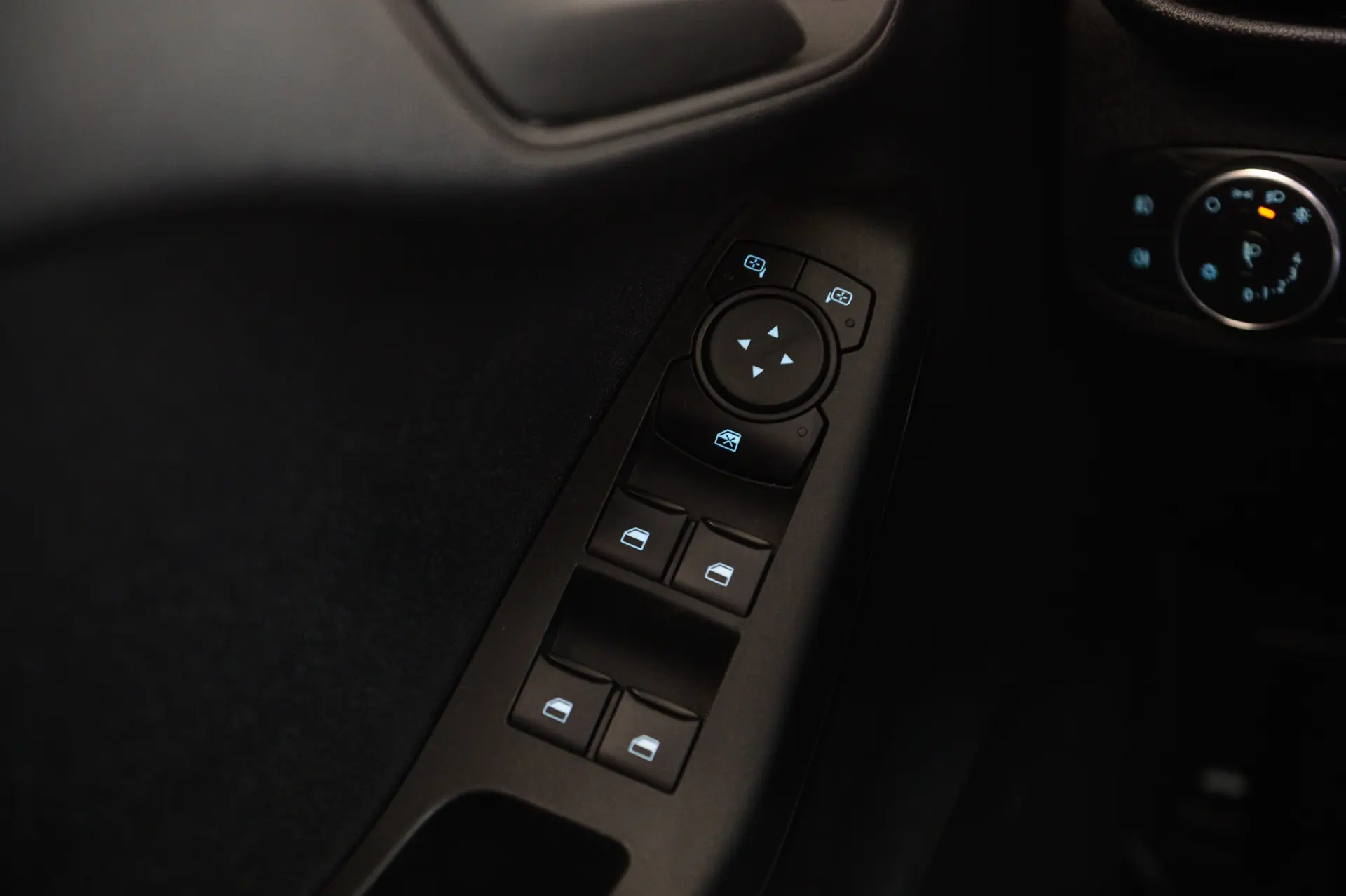 Ford Fiesta 1.0 EcoBoost Trend Connected 32