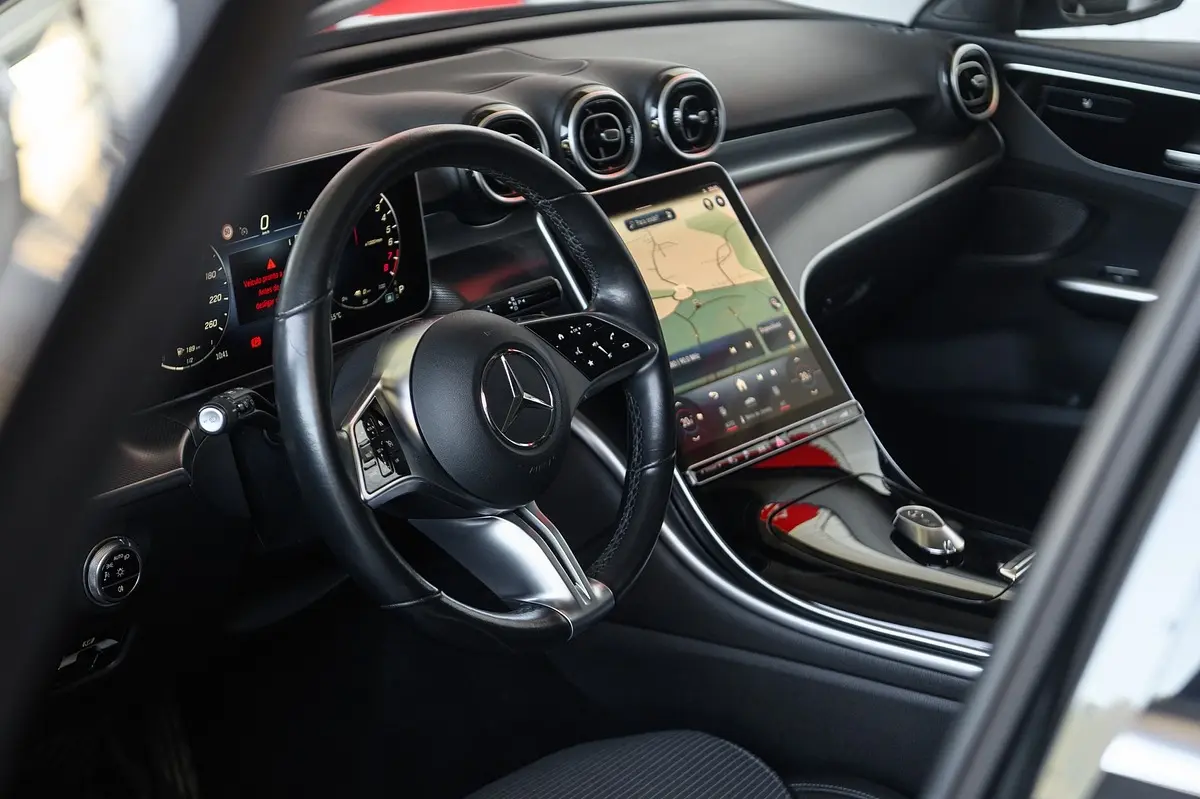 Mercedes-Benz C 300 e AMG Line 48