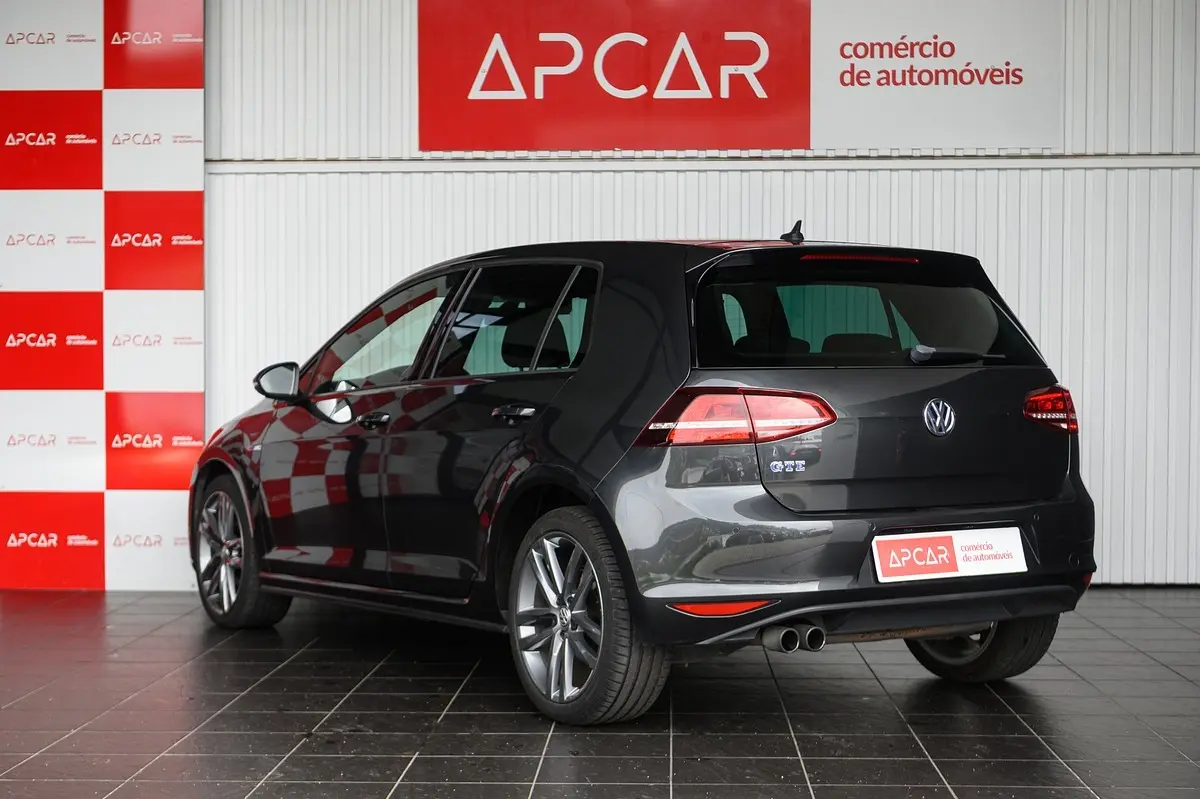 Volkswagen Golf 1.4 GTE Plug-in-Hybrid DSG 5