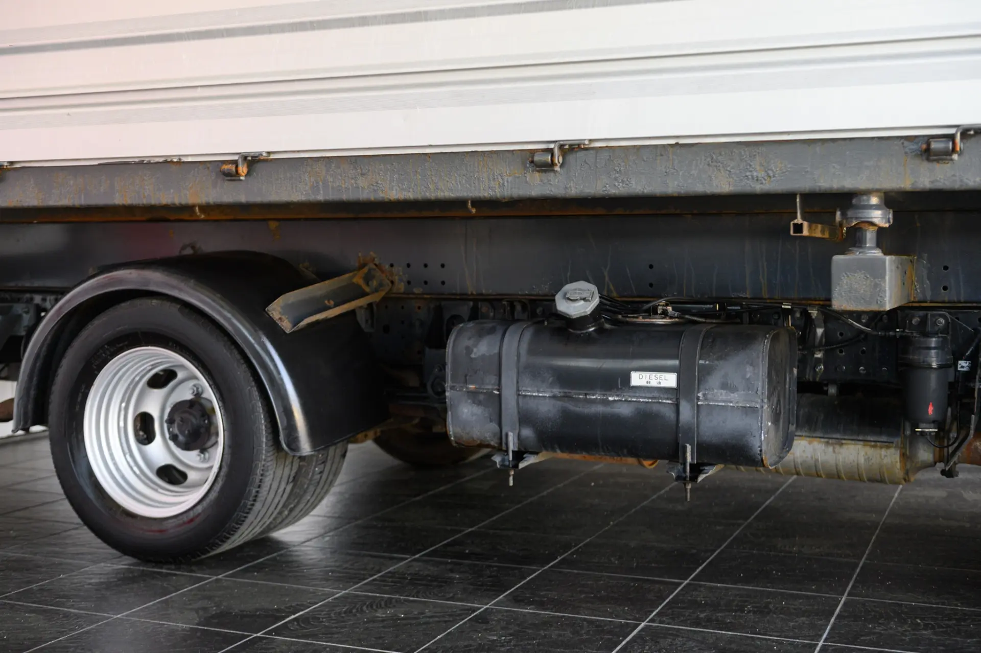 Mitsubishi Fuso Canter 3C13 6