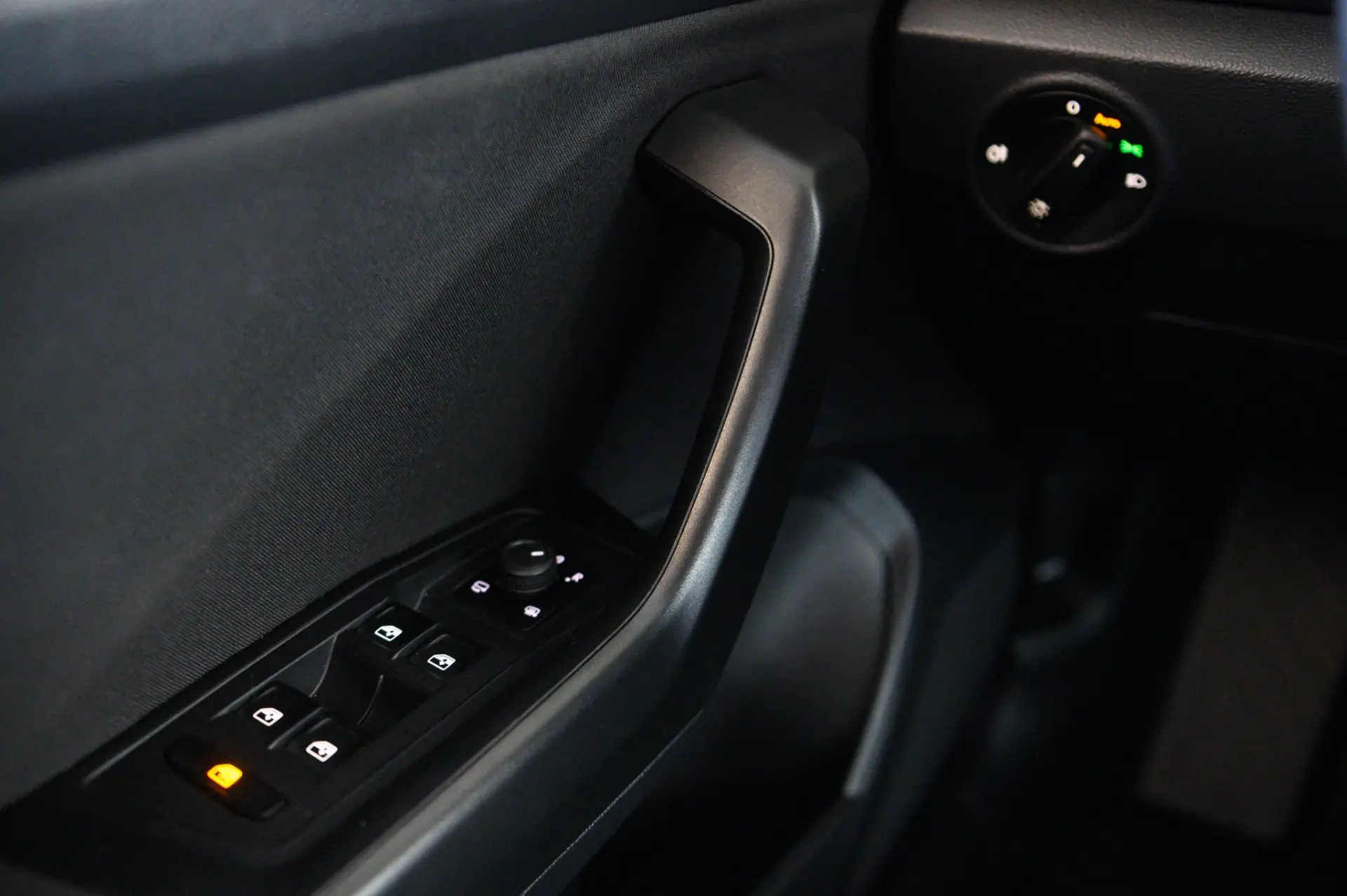 Volkswagen T-Roc 1.0 TSI Life 34