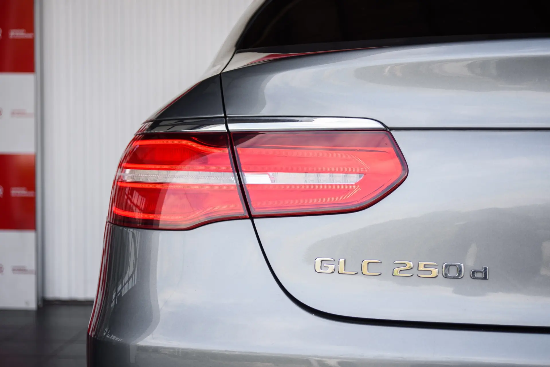 Mercedes-Benz GLC 250 d Coupé AMG Line 4-Matic 15