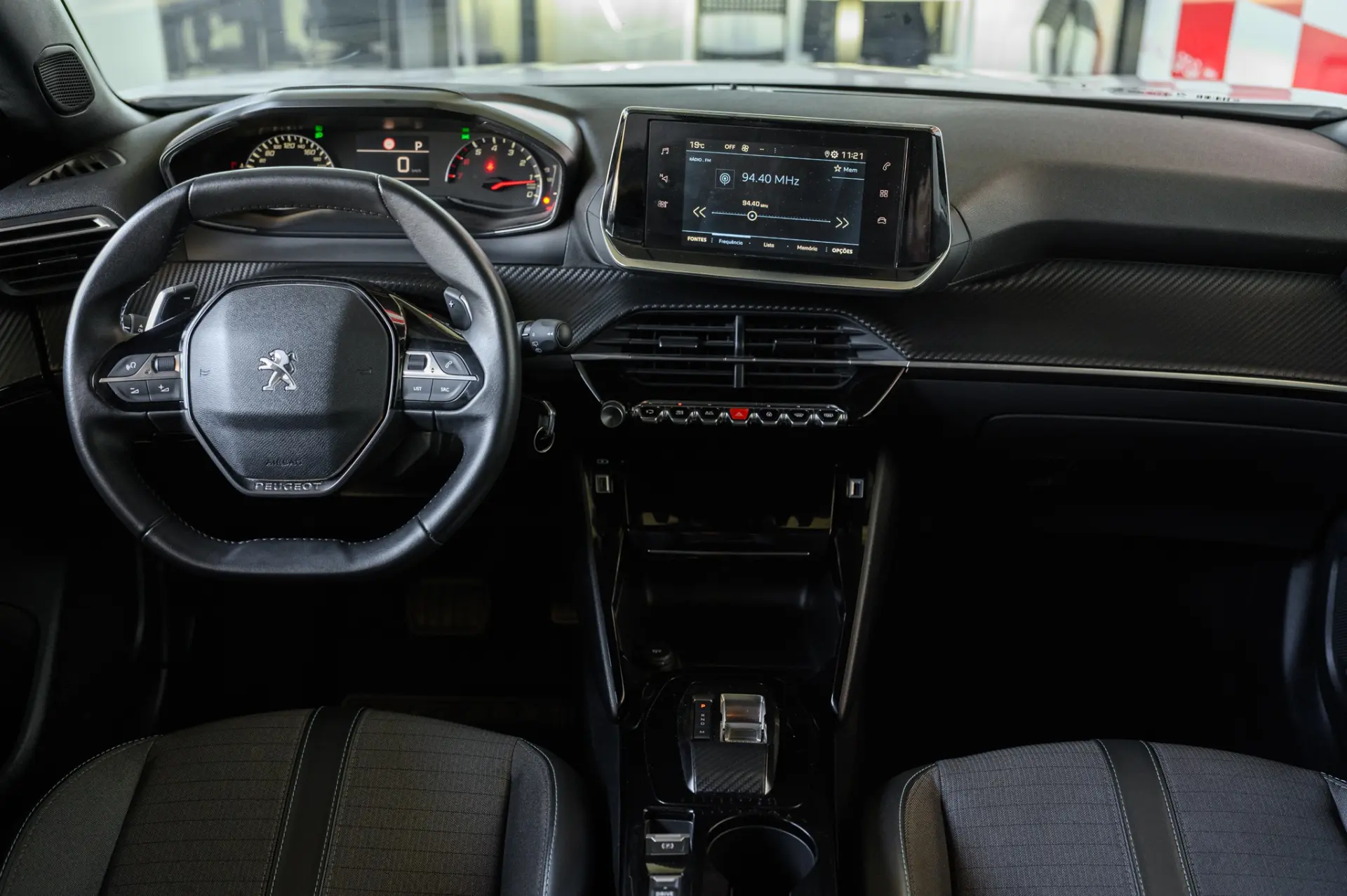 Peugeot 2008 1.2 PureTech Allure EAT8 45