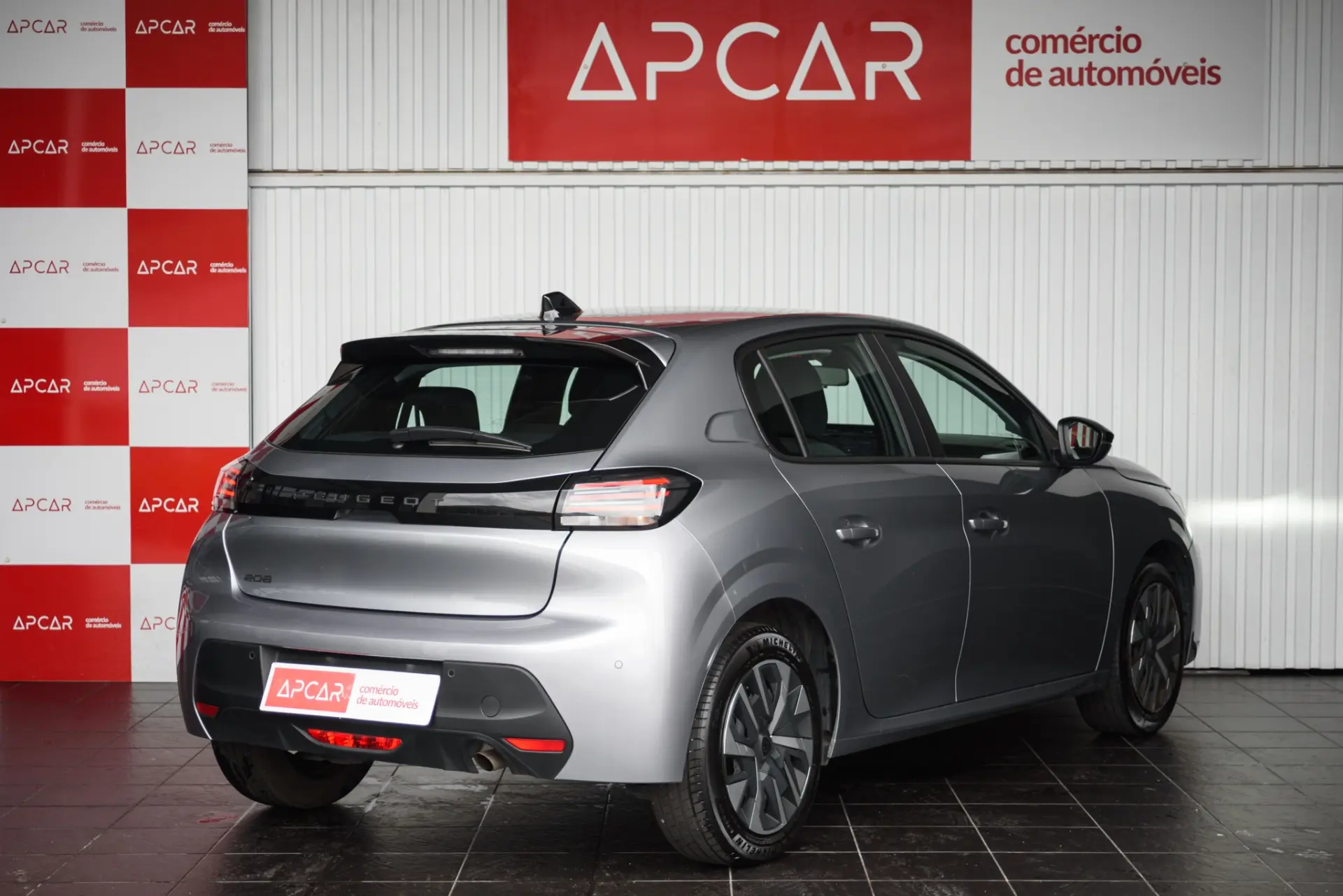 Peugeot 208 1.2 PureTech Active 17