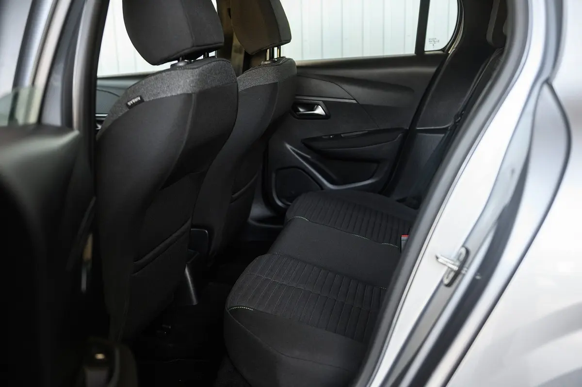 Peugeot 208 1.2 PureTech Active Pack 54