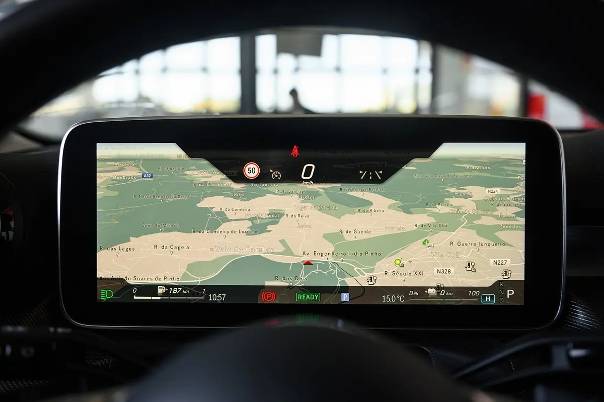 Mercedes-Benz C 300 e AMG Line 58