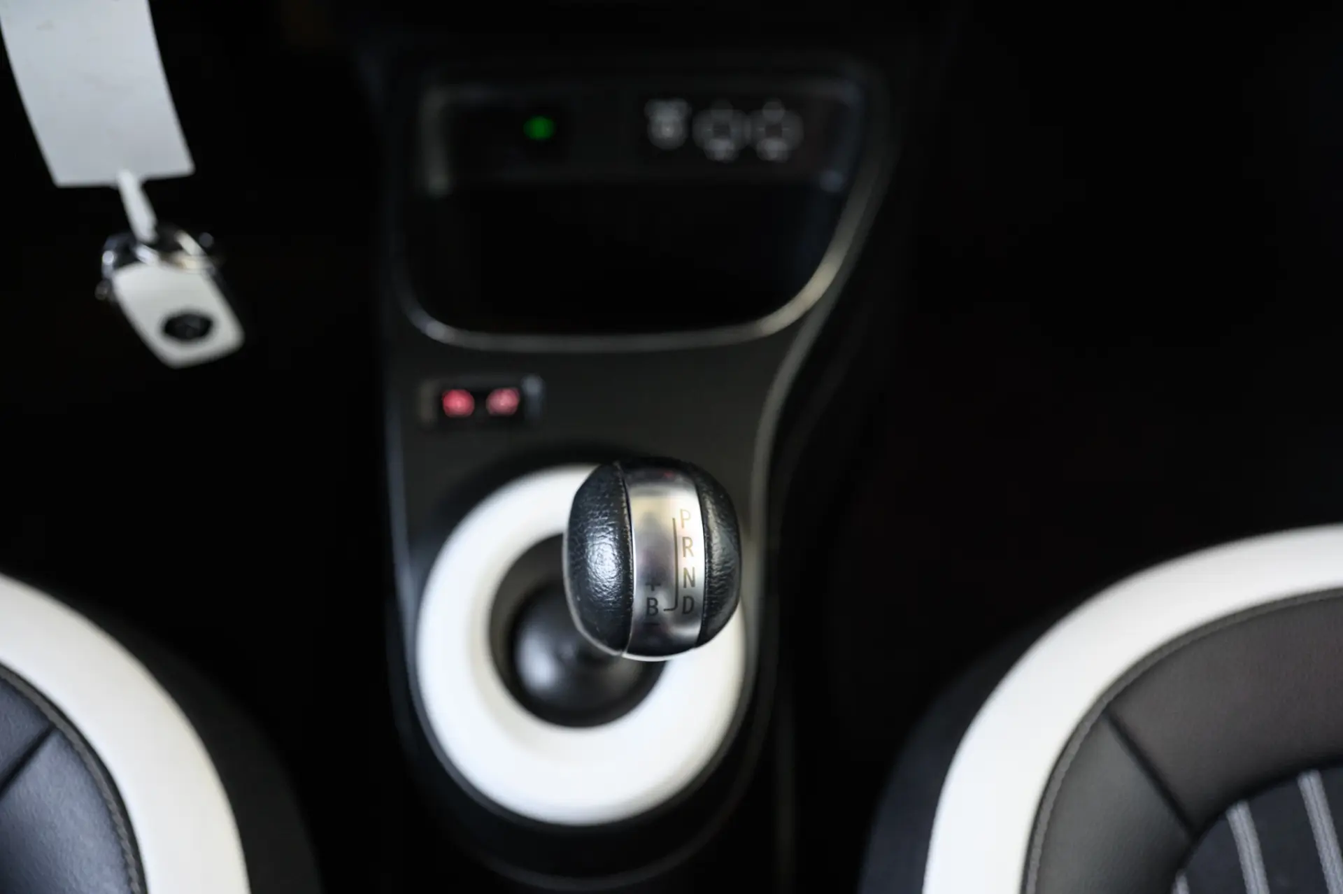 Renault Twingo E-Tech Techno 80 Urban Range 39