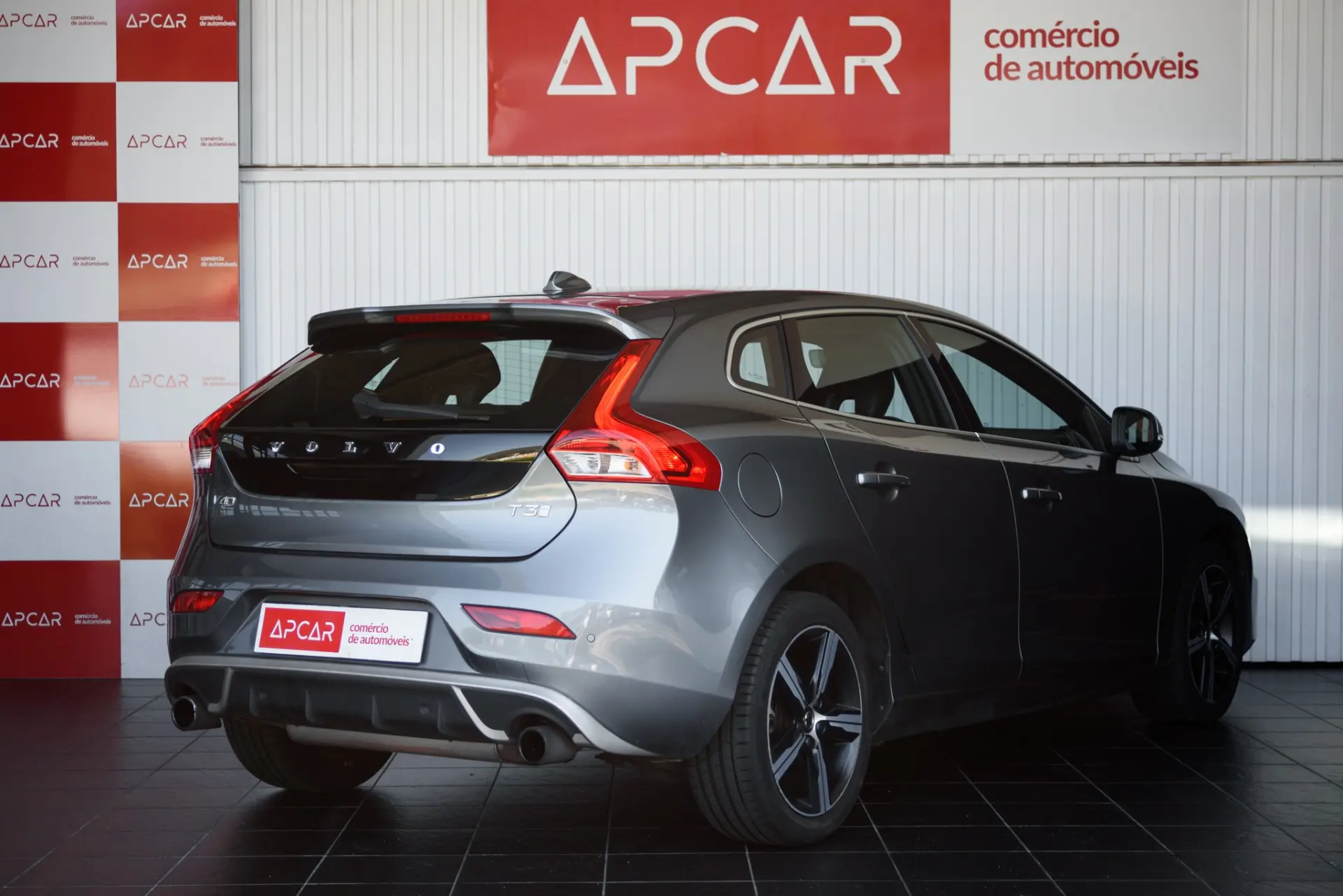 Volvo V40 1.5 T3 Sport Edition R Geartronic 2