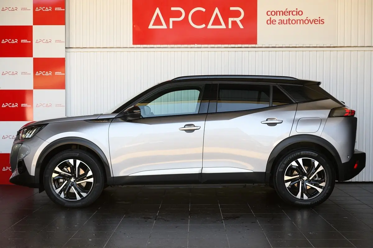 Peugeot e-2008 50 kWh GT Pack 14