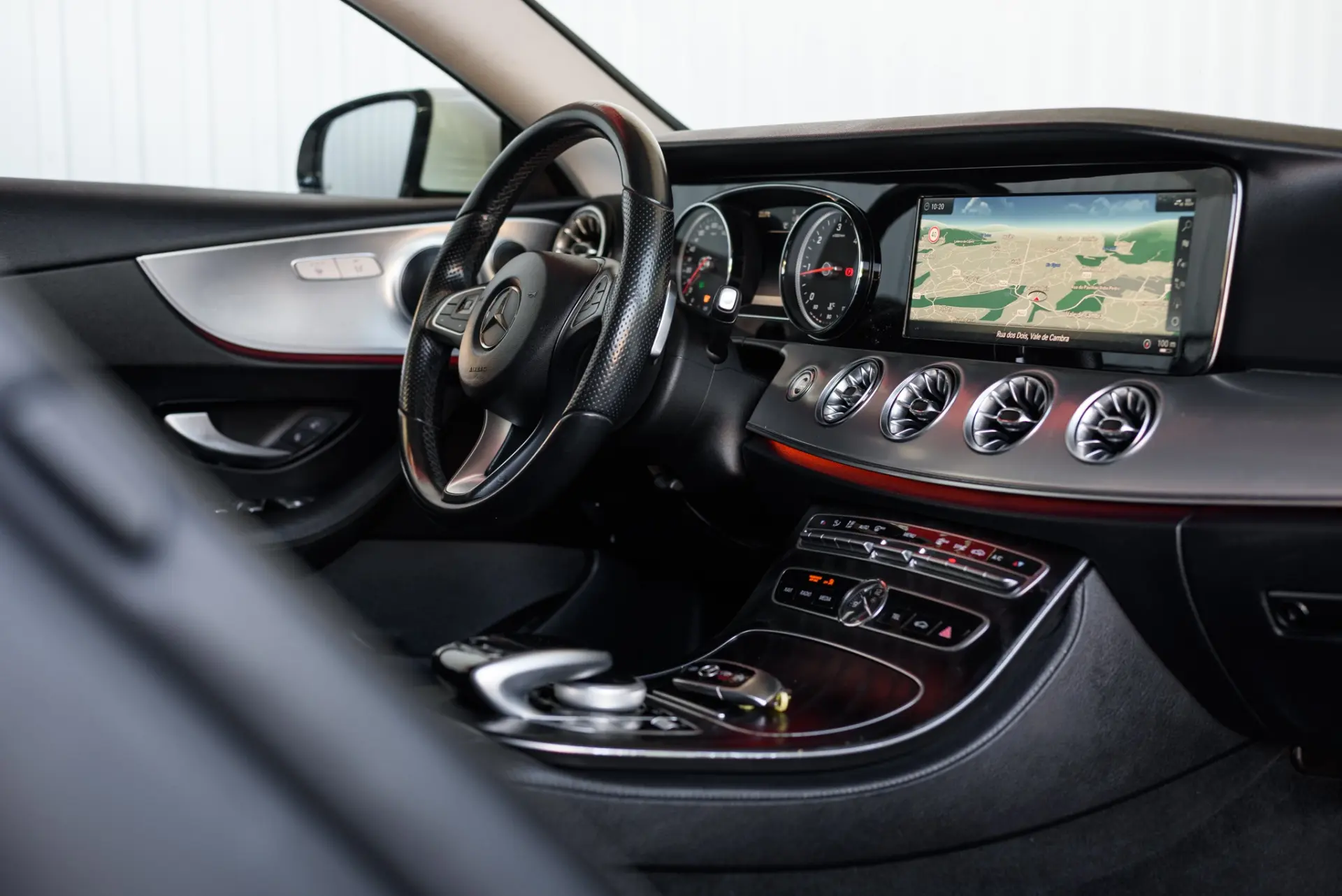 Mercedes-Benz E 220 d 9G-TRONIC Avantgarde 61