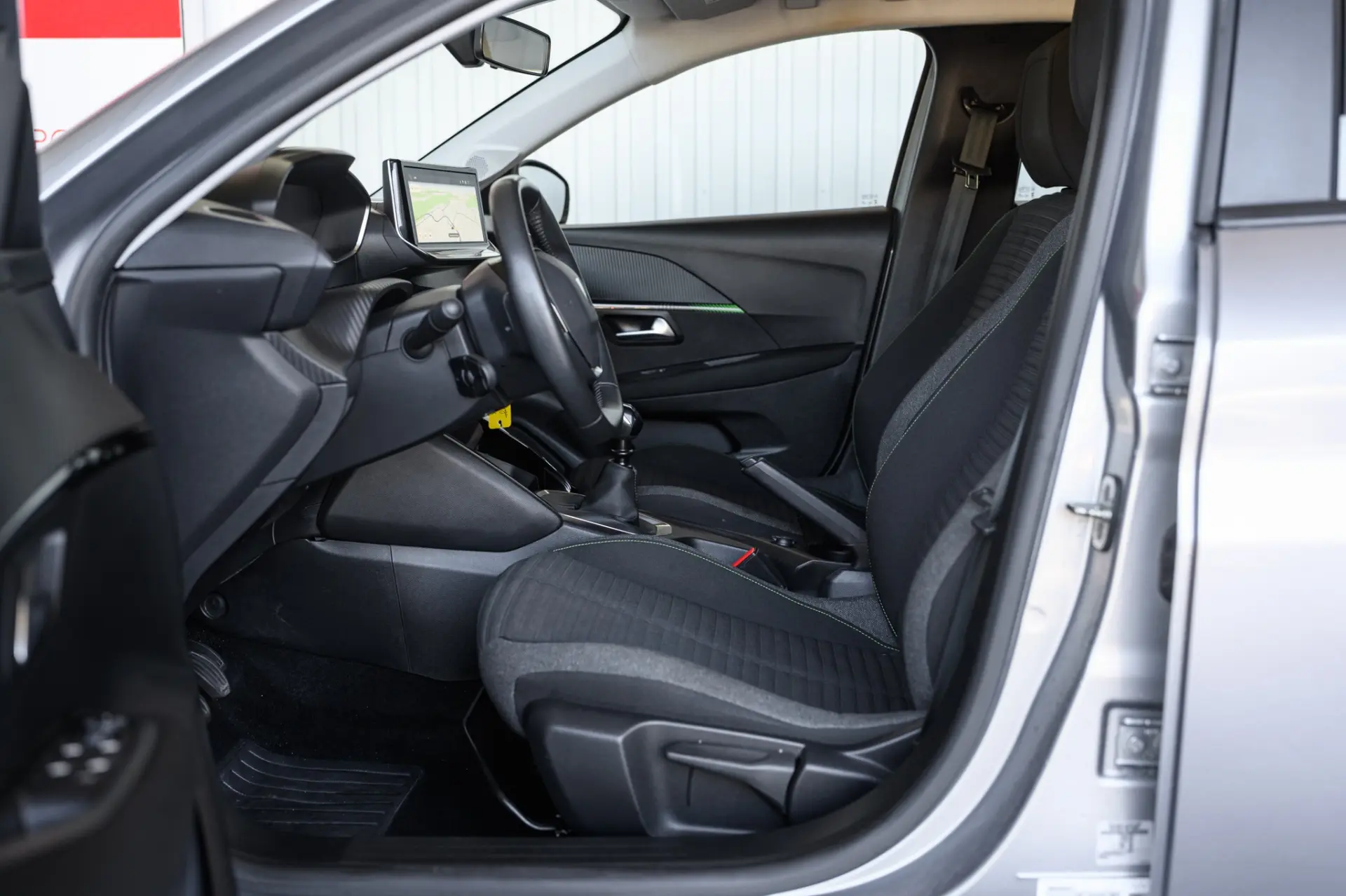 Peugeot 208 1.2 PureTech Active 27