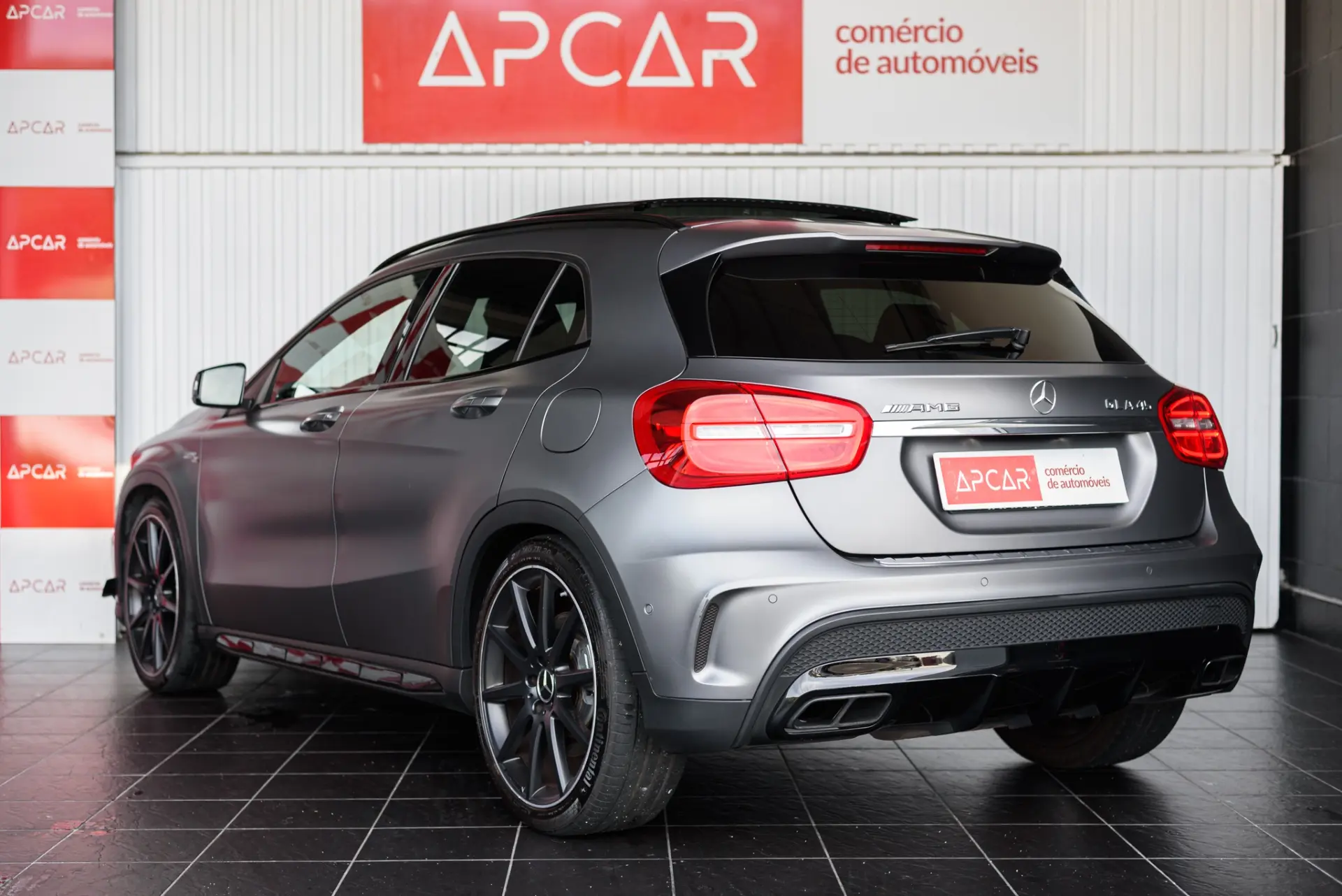 Mercedes-Benz GLA 45 AMG 4-Matic 18