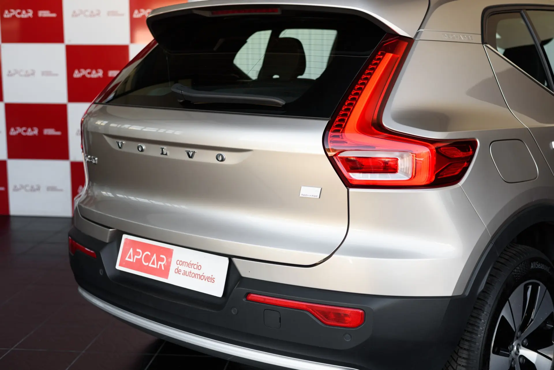 Volvo XC 40 1.5 T4 PHEV Core 12