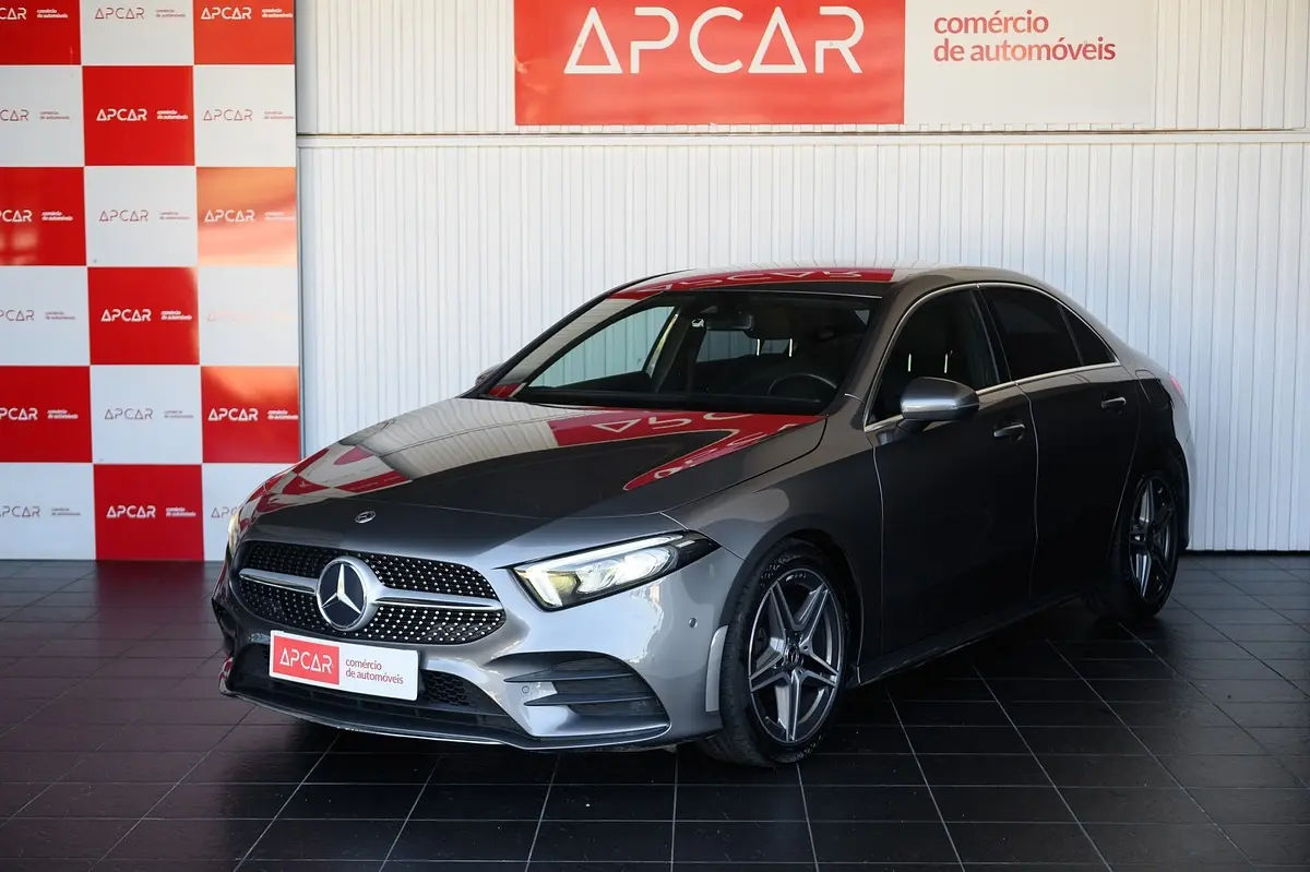 Mercedes-Benz A 180 Limousine d AMG Line Aut. 10
