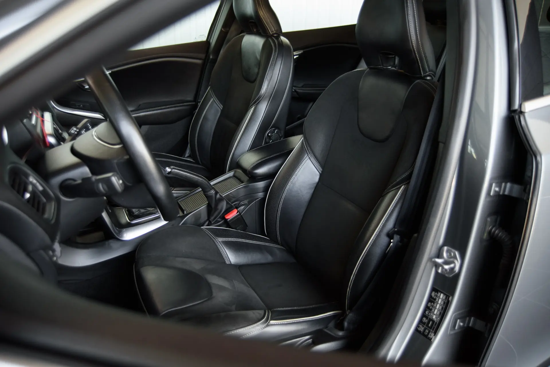 Volvo V40 1.5 T3 Sport Edition R Geartronic 27