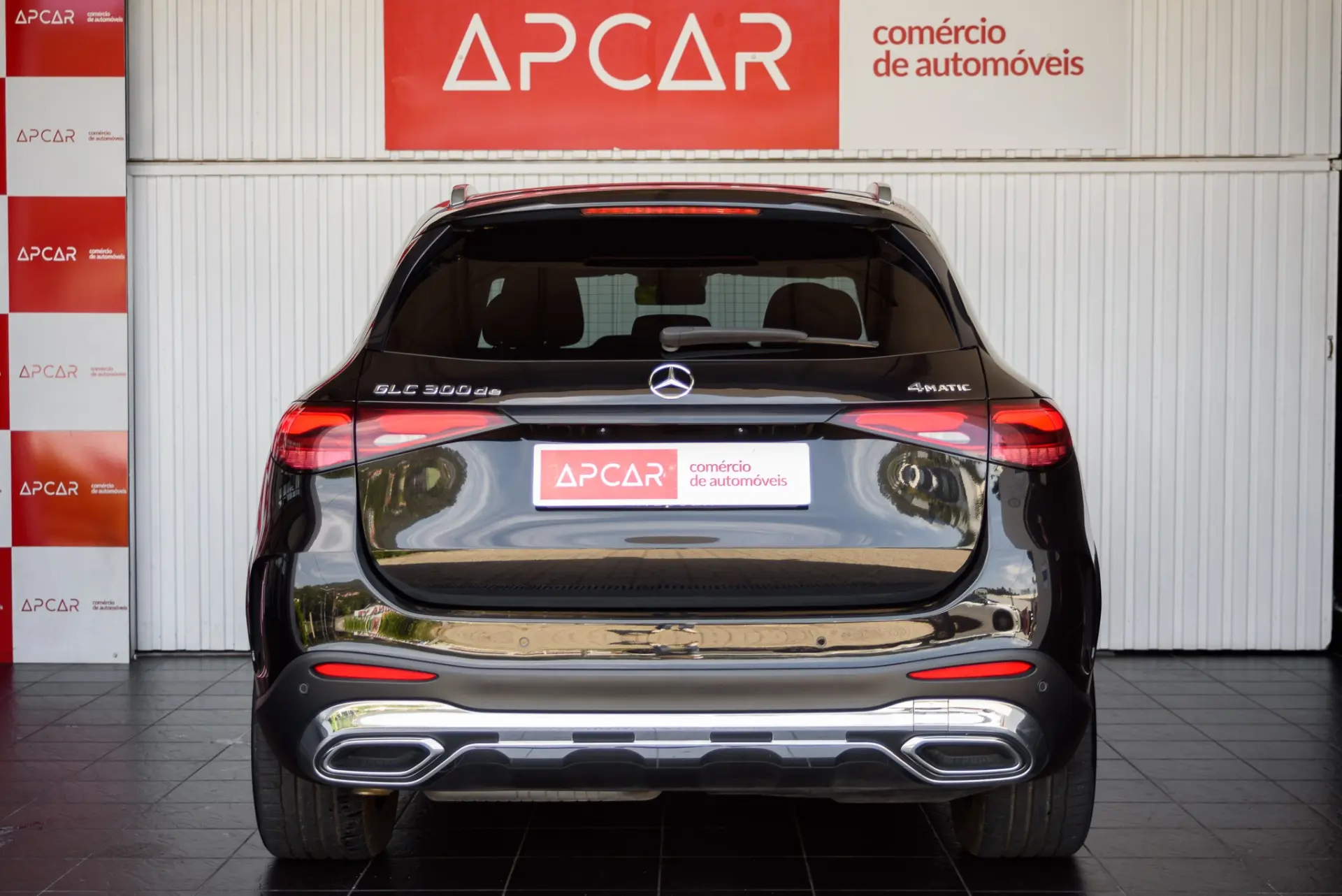 Mercedes-Benz GLC 300 de 4Matic 5