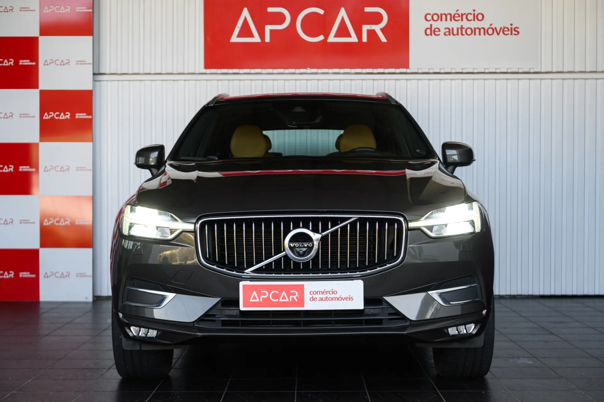 Volvo XC 60 2.0 D4 Inscription AWD Geartronic 9