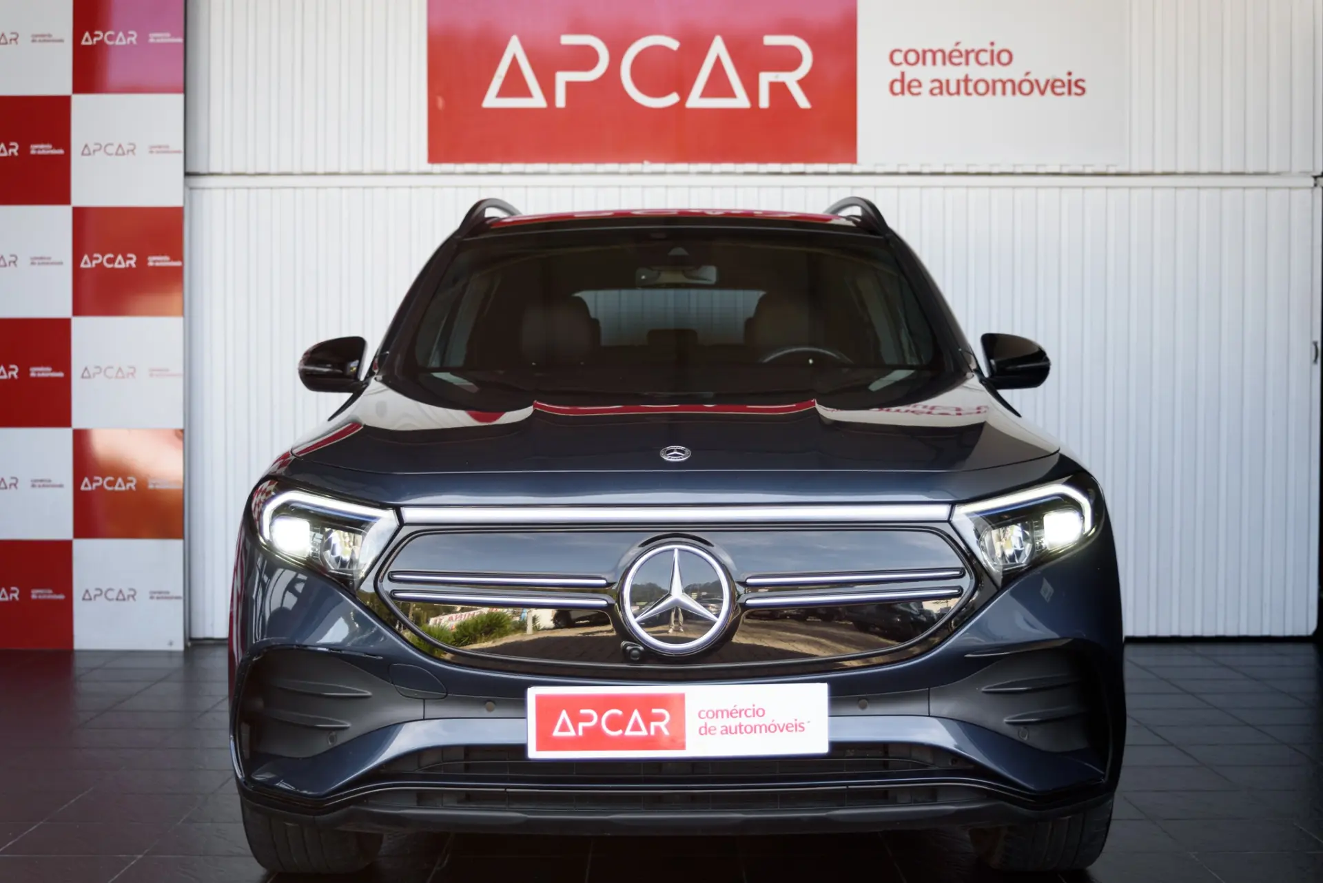 Mercedes-Benz EQB 350 4Matic AMG Line 14