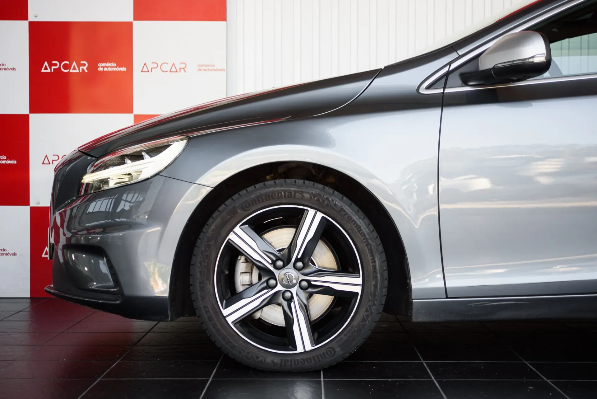 Volvo V40 1.5 T3 Sport Edition R Geartronic 9