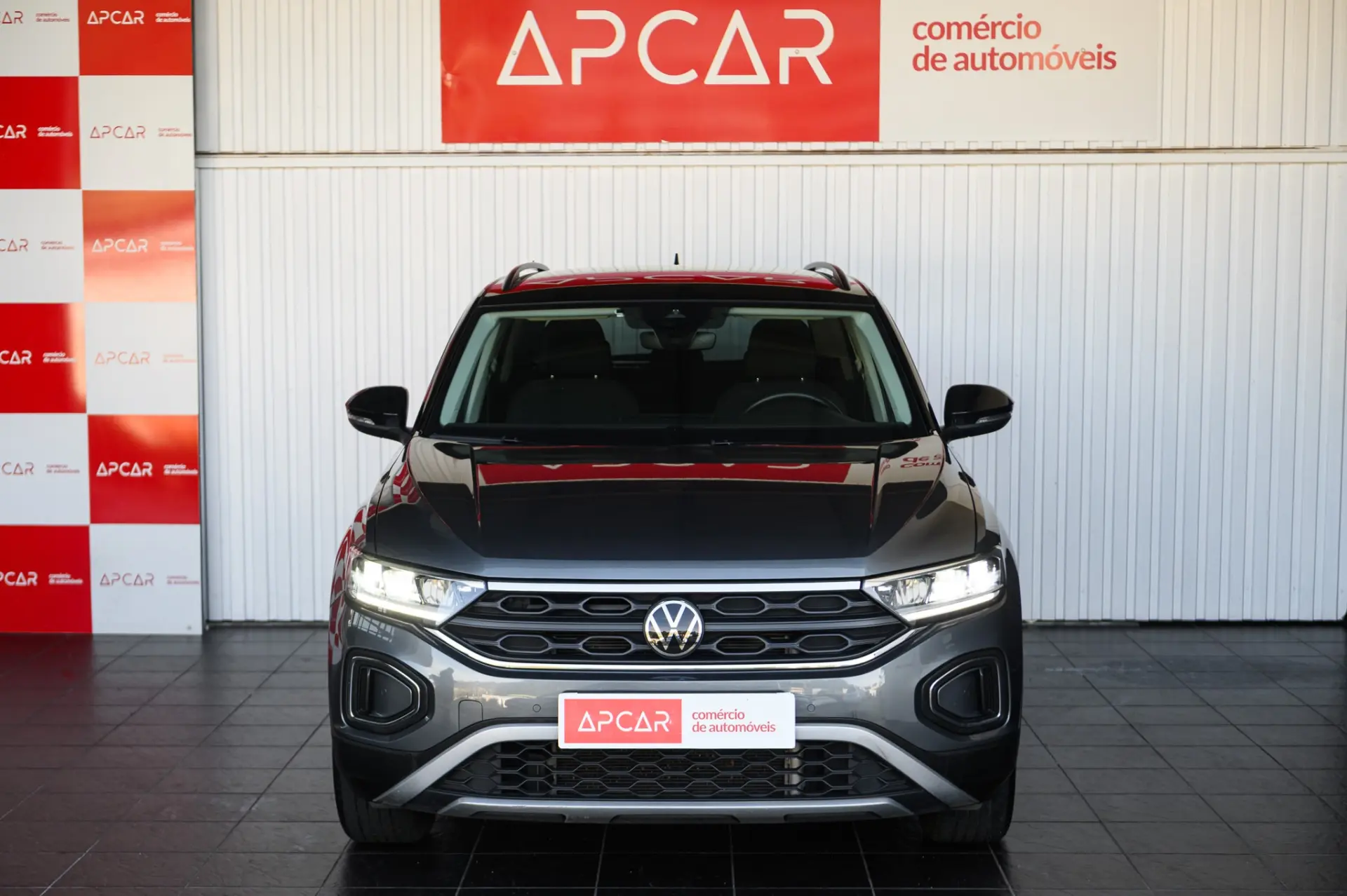 Volkswagen T-Roc 1.0 TSI Life 9