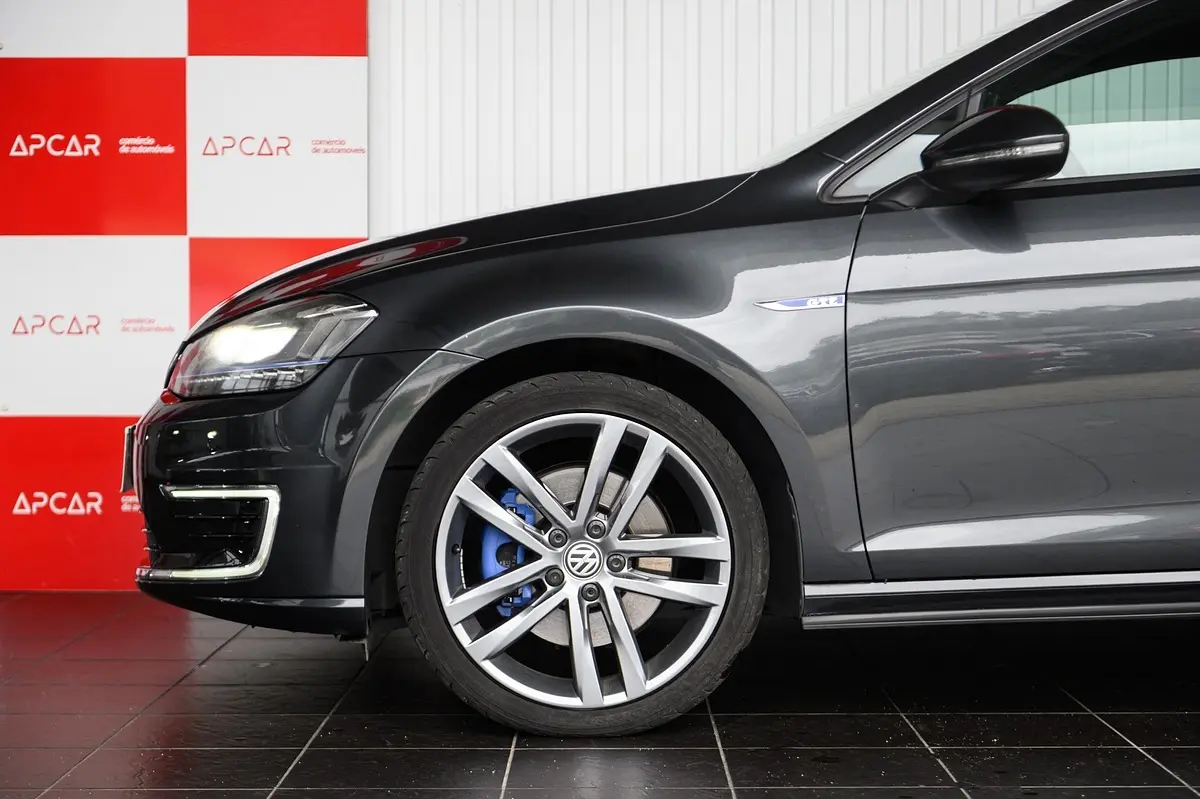 Volkswagen Golf 1.4 GTE Plug-in-Hybrid DSG 14