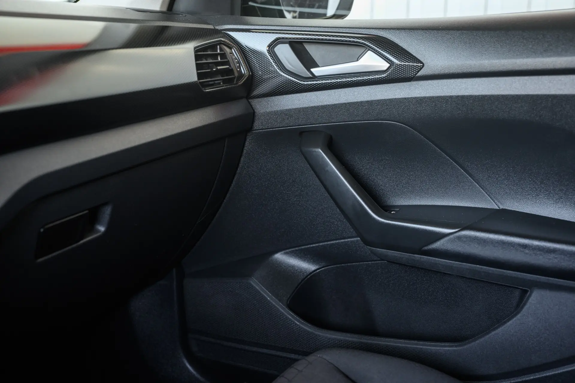 Volkswagen T-Cross 1.0 TSI Life 27