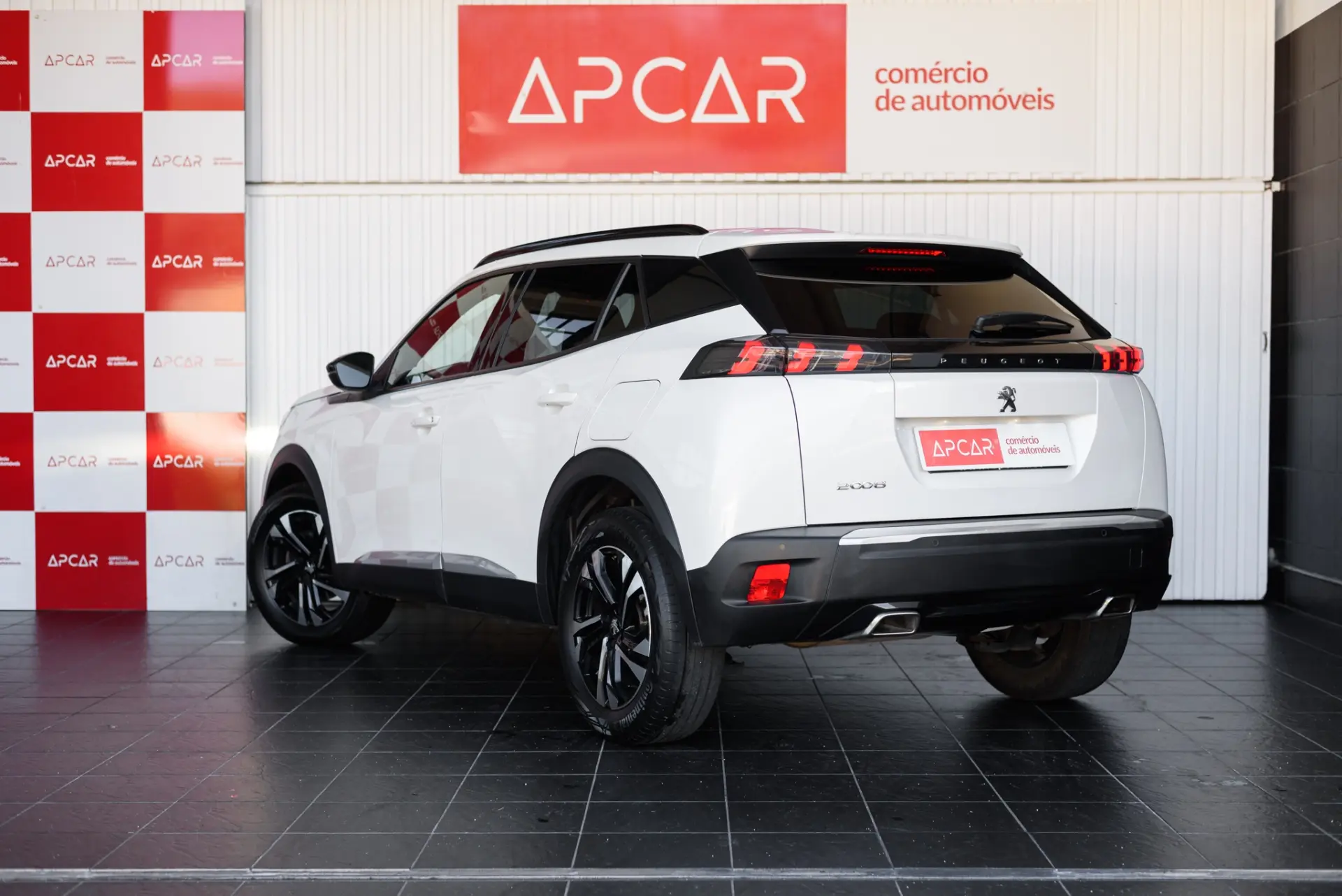 Peugeot 2008 1.2 PureTech Allure EAT8 18