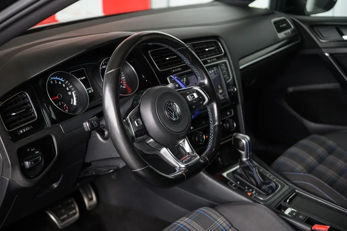 Volkswagen Golf 1.4 GTE Plug-in-Hybrid DSG 22