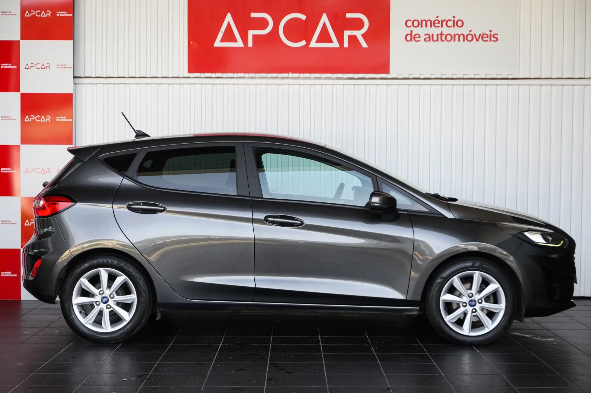 Ford Fiesta 1.0 EcoBoost Trend Connected 2