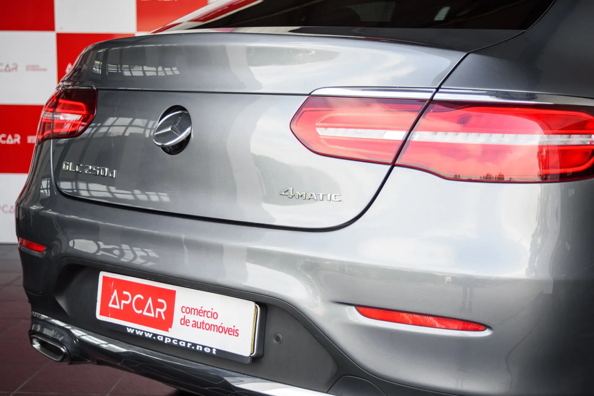 Mercedes-Benz GLC 250 d Coupé AMG Line 4-Matic 12