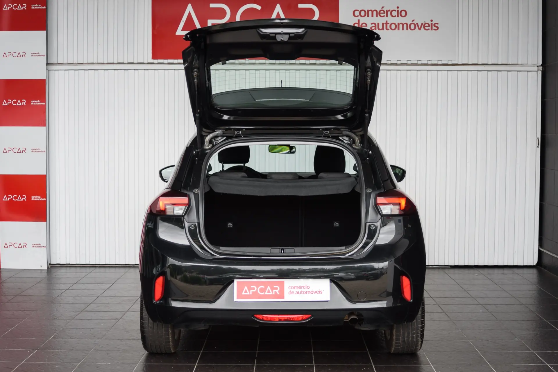 Opel Corsa 1.2 Business 12