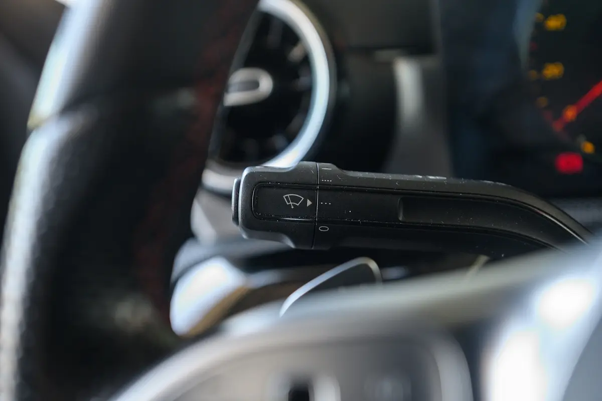 Mercedes-Benz A 180 Limousine d AMG Line Aut. 38