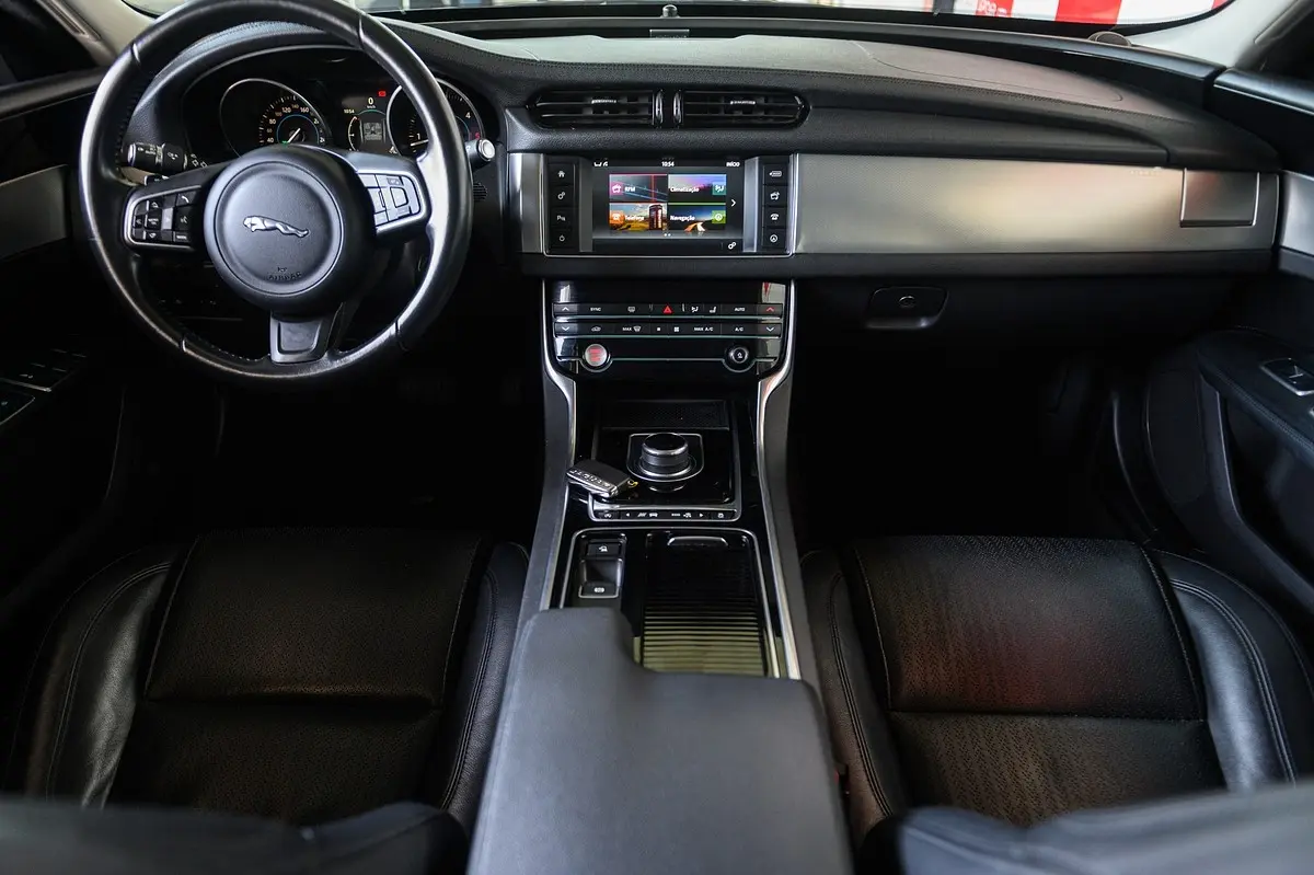 Jaguar XF 2.0 D R-Sport Aut. 55